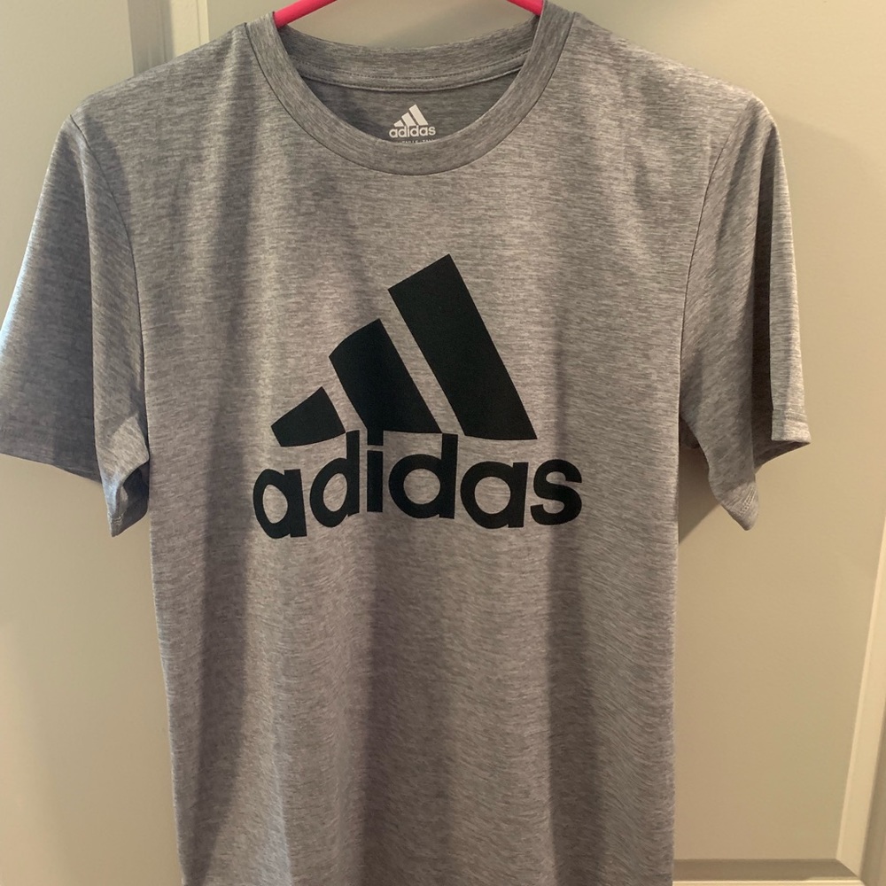 Adidas T-Shirt NWOT